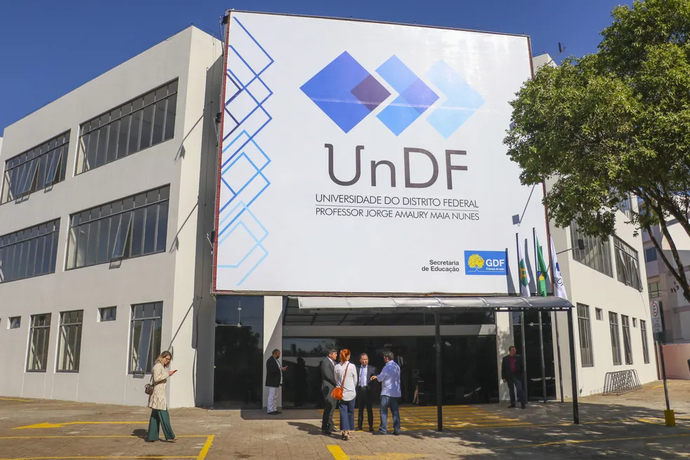 Fachada do campus da Universidade do Distrito Federal (UnDF)